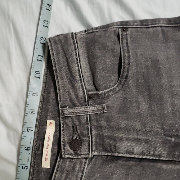 Levi's 721 High Rise (Women) - Picture 4 of 11